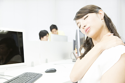 なぜアゴの歪みが身体の歪みに繋がるのか